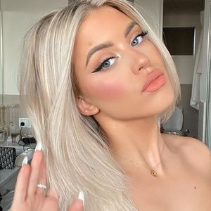 Meet your Posher, Maryanne